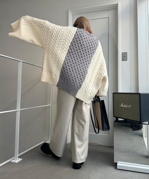 CFT.（シフト）の「ハニカムケーブルコンビニット（ニット/セーター・レディース・ブラック×グリーン/ホワイト×グレー・FREE）」の5枚目の写真