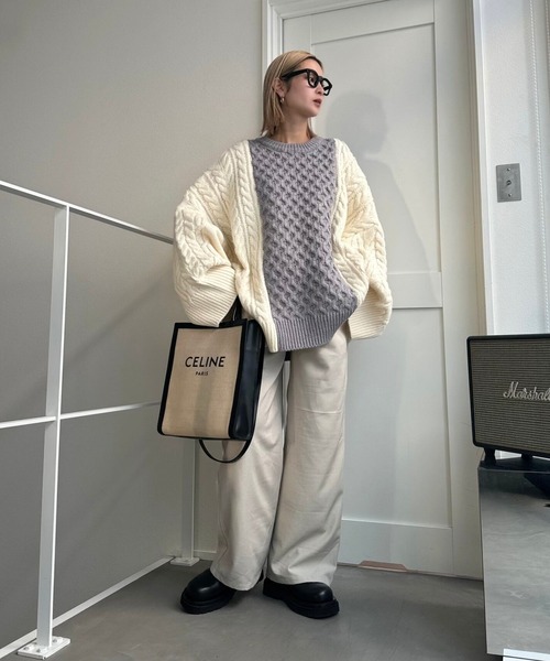 CFT.（シフト）の「ハニカムケーブルコンビニット（ニット/セーター・レディース・ブラック×グリーン/ホワイト×グレー・FREE）」の9枚目の写真