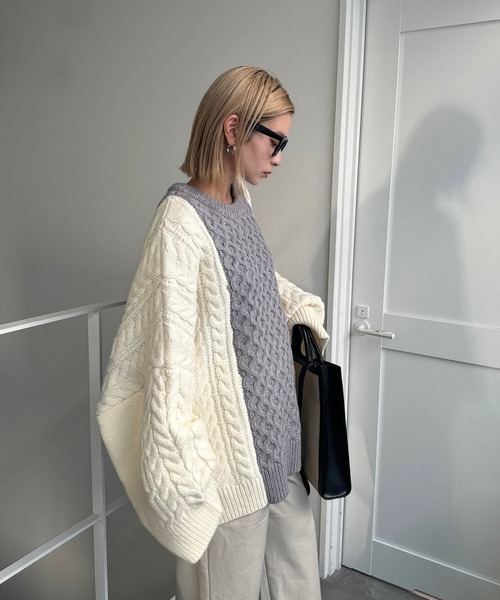 CFT.（シフト）の「ハニカムケーブルコンビニット（ニット/セーター・レディース・ブラック×グリーン/ホワイト×グレー・FREE）」の11枚目の写真