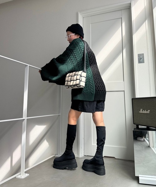 CFT.（シフト）の「ハニカムケーブルコンビニット（ニット/セーター・レディース・ブラック×グリーン/ホワイト×グレー・FREE）」の19枚目の写真