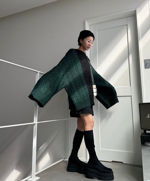 CFT.（シフト）の「ハニカムケーブルコンビニット（ニット/セーター・レディース・ブラック×グリーン/ホワイト×グレー・FREE）」の21枚目の写真