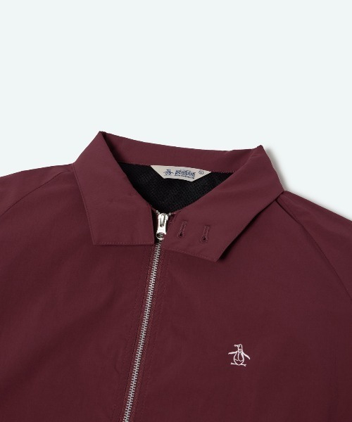 penguin BY MUNSINGWEAR（ペンギン バイ マンシングウェア）の「【STYLE 2250】4WAY STRETCH SWING TOP ストレッチゴルフウェア（ナイロンジャケット・メンズ・ブラック/レッド・M/L/XL）」の5枚目の写真