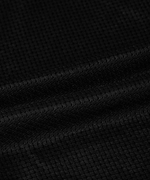 penguin BY MUNSINGWEAR（ペンギン バイ マンシングウェア）の「【STYLE 2250】4WAY STRETCH SWING TOP ストレッチゴルフウェア（ナイロンジャケット・メンズ・ブラック/レッド・M/L/XL）」の12枚目の写真