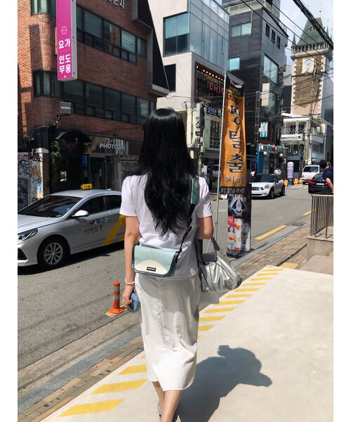 MUSINSA STANDARD WOMAN（ムシンサスタンダードウーマン）の「ウィメンズリラックスフィットクルーネックTシャツ[クリーム]（Tシャツ/カットソー・レディース・その他・SMALL/MEDIUM/LARGE/X-SMALL）」の7枚目の写真