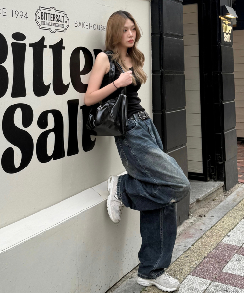 Scratch Washed Balloon Denim Pants [Sand Indigo]（デニムパンツ