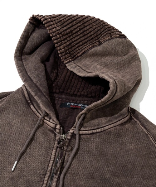 go slow caravan(ゴースローキャラバン)の「MIX FAB ルーズスウェットZIPパーカー HARD PIGMENT DYE(パーカー・メンズ・ダークブラウン/カーキ・LARGE/MEDIUM)」の3枚目の写真