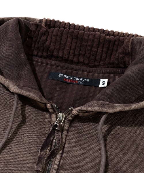 go slow caravan(ゴースローキャラバン)の「MIX FAB ルーズスウェットZIPパーカー HARD PIGMENT DYE(パーカー・メンズ・ダークブラウン/カーキ・LARGE/MEDIUM)」の4枚目の写真