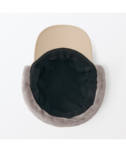 無印良品（ムジルシリョウヒン）の「吸湿発熱中わた表面撥水耳当て付き　キャップ（キャップ・レディース・ベージュ/ブラック・57.5-59cm）」の4枚目の写真