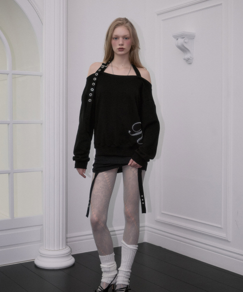 ROSEFRANTZ（ロゼフランツ）の「Eyelet Strap Open Sweatshirt [Black]（スウェット・レディース・ブラック・OS）」の5枚目の写真