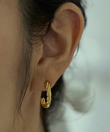 LAPUIS | LAPUIS(ラピュイ) Twist Hoop pierced earrings(ピアス(両耳用))