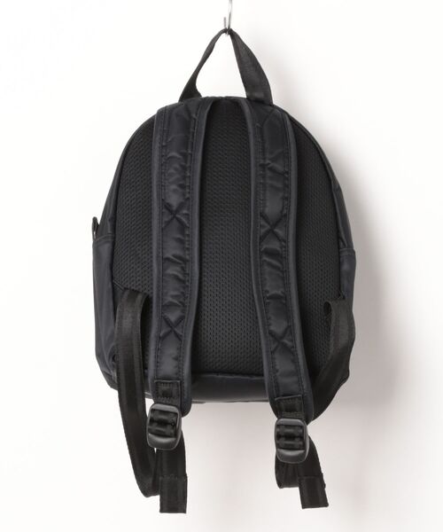 HUNTER(ハンター)の「《HUNTER》NYLON CLASSIC MINI BACKPACK(バックパック/リュック・レディース・ブラック・フリー)」の2枚目の写真