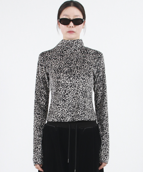 DEMARC（ドゥマーク）の「LEOPARD HIGH-NECK LONG SLEEVE TEE -  black（Tシャツ/カットソー・レディース・その他・MEDIUM/LARGE）」の12枚目の写真