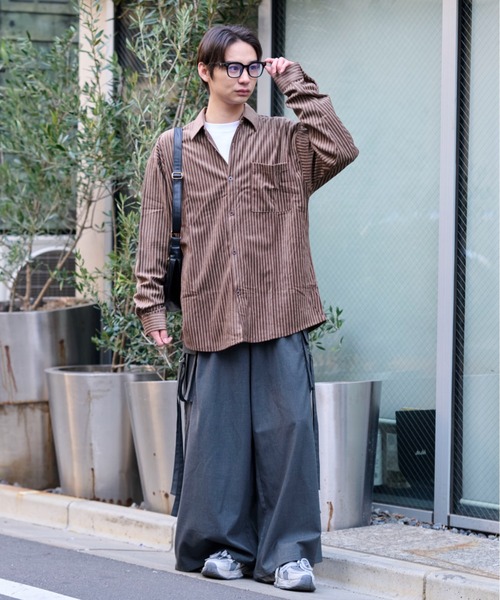 link lot(リンクロット)の「【26春夏新作アイテム】カットベロアヴィンテージライクストライプシャツ(シャツ/ブラウス・メンズ・ブラウン/ベージュ・M/L)」の12枚目の写真