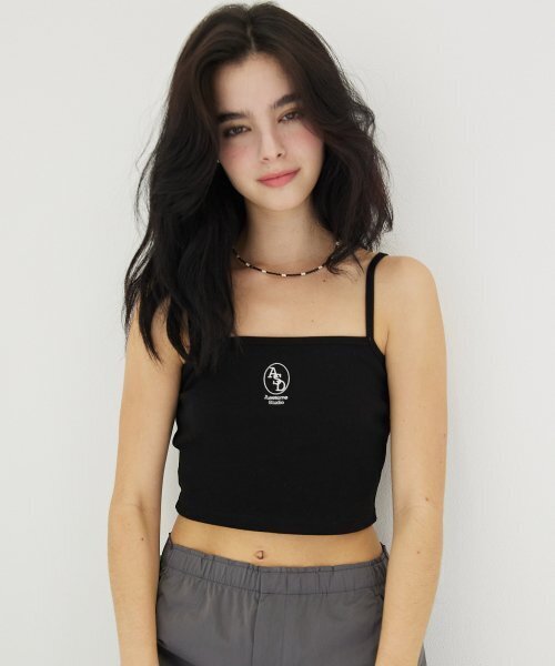 AWESOME STUDIO(オーサムスタジオ)の「クロップトップ シグネチャースリーブレス ブラック(Tシャツ/カットソー・レディース・その他・FREE)」の1枚目の写真