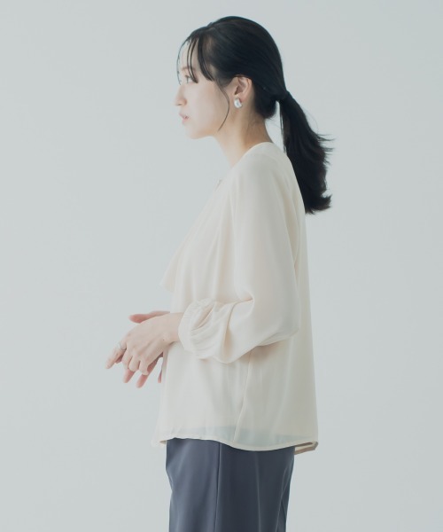 Petitjo(プッチージョ)の「小さいサイズ 配色ラッフルブラウス 低身長さん・小柄女性(シャツ/ブラウス・レディース・オフホワイト/ベビーピンク・PSS/PS/PM/PL)」の10枚目の写真