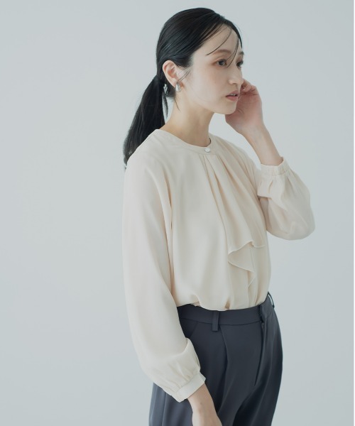 Petitjo(プッチージョ)の「小さいサイズ 配色ラッフルブラウス 低身長さん・小柄女性(シャツ/ブラウス・レディース・オフホワイト/ベビーピンク・PSS/PS/PM/PL)」の12枚目の写真