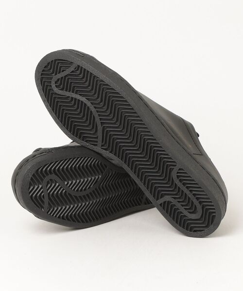 Y-3（ワイスリー）の「Y-3 SUPERSTAR（スニーカー・メンズ・ブラック系・24.0cm/24.5cm/25.5cm/26.0cm/26.5cm/27.0cm/27.5cm/28.0cm/28.5cm/23.5cm/22.5cm/23.0cm/25.0cm）」の5枚目の写真