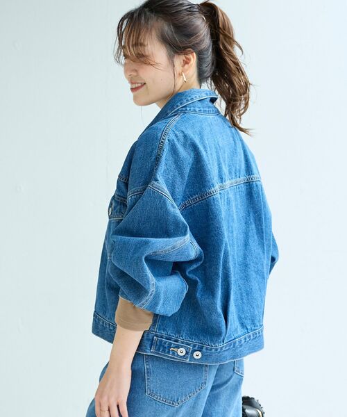 le.coeur blanc（ルクールブラン）の「ソフトデニムジャケット（デニムジャケット・レディース・ブルー/ライトブルー・38）」の11枚目の写真
