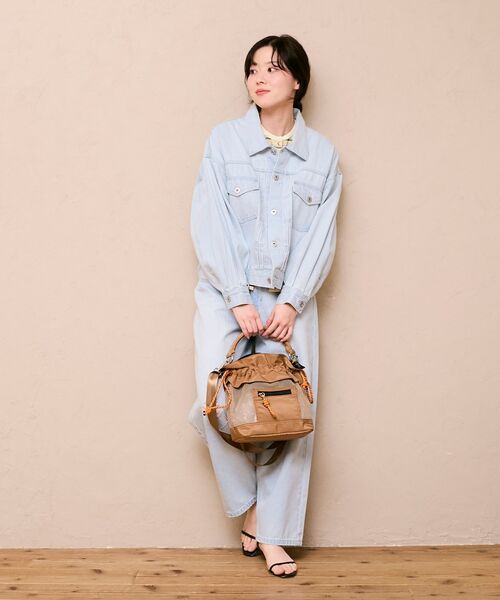 le.coeur blanc（ルクールブラン）の「ソフトデニムジャケット（ブルゾン・レディース・ブルー/ライトブルー・38）」の18枚目の写真