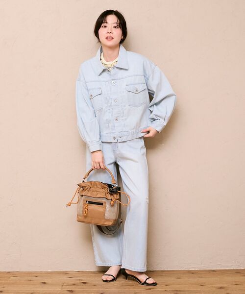 le.coeur blanc（ルクールブラン）の「ソフトデニムジャケット（ブルゾン・レディース・ブルー/ライトブルー・38）」の19枚目の写真