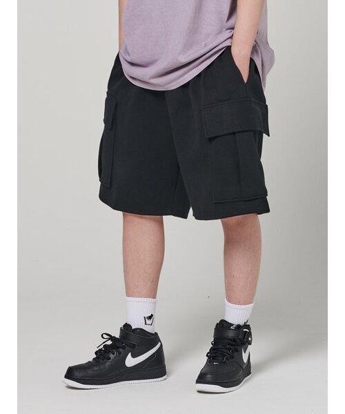 AKECII(アケシ)の「カーゴバミューダスウェットショーツブラック(その他パンツ・メンズ・その他・MEDIUM/LARGE)」の2枚目の写真