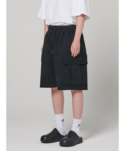 AKECII(アケシ)の「カーゴバミューダスウェットショーツブラック(その他パンツ・メンズ・その他・MEDIUM/LARGE)」の4枚目の写真