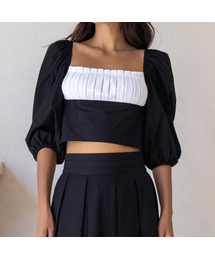 LEAUET（ルエ）の「Isla Black Pleated Square-neck Crop Top（シャツ/ブラウス）」