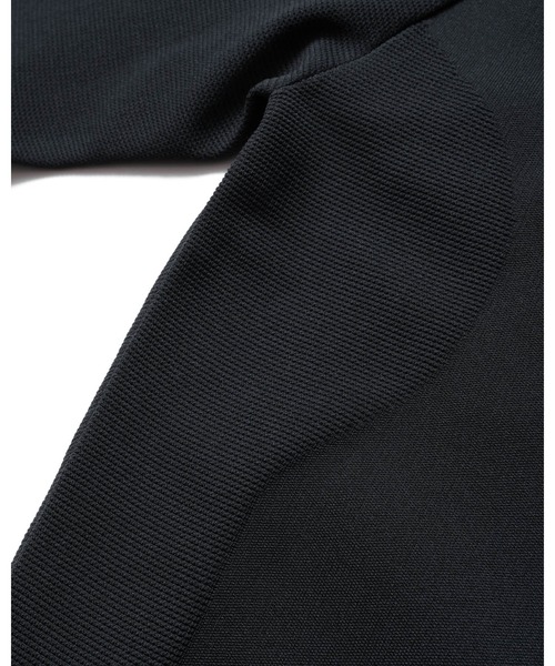 F.C.Real Bristol(エフシーレアルブリストル)の「TECH KNIT L/S TOP(スウェット・メンズ・ネイビー/ブラック・X-LARGE/SMALL/MEDIUM/LARGE/XX-LARGE)」の6枚目の写真