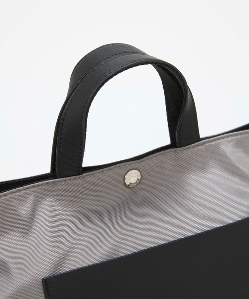 Breath TOPKAPI(ブレストプカピ)の「【Breath TOPKAPI sis】【WEB限定】ナイロン レザーポケット ミニ トートバッグ ショルダー付き 軽量 / CALM カーム(トートバッグ・レディース・カーキ/グレー/ブラック/ベージュ・FREE)」の17枚目の写真