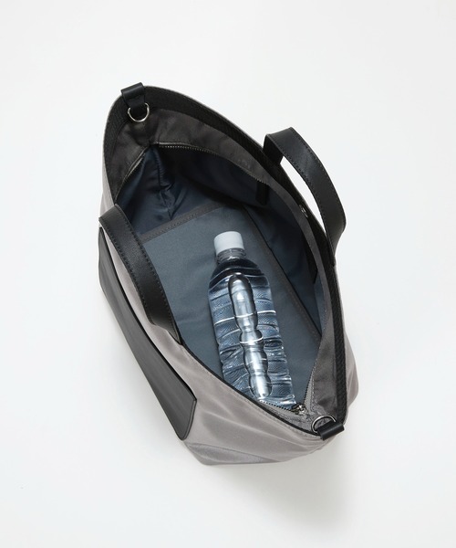 Breath TOPKAPI(ブレストプカピ)の「【Breath TOPKAPI sis】【WEB限定】ナイロン レザーポケット ミニ トートバッグ ショルダー付き 軽量 / CALM カーム(トートバッグ・レディース・カーキ/グレー/ブラック/ベージュ・FREE)」の12枚目の写真