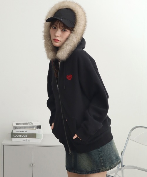 Dickies（ディッキーズ）の「【GENUINE DICKIES/ジェニュインディッキーズ】裏起毛 ファー付きダブルジップパーカー（パーカー・レディース・ベージュ/スミクロ/ブラック・M/L/XL）」の7枚目の写真