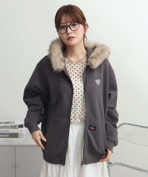 Dickies（ディッキーズ）の「【GENUINE DICKIES/ジェニュインディッキーズ】裏起毛 ファー付きダブルジップパーカー（パーカー・レディース・ベージュ/スミクロ/ブラック・M/L/XL）」の12枚目の写真