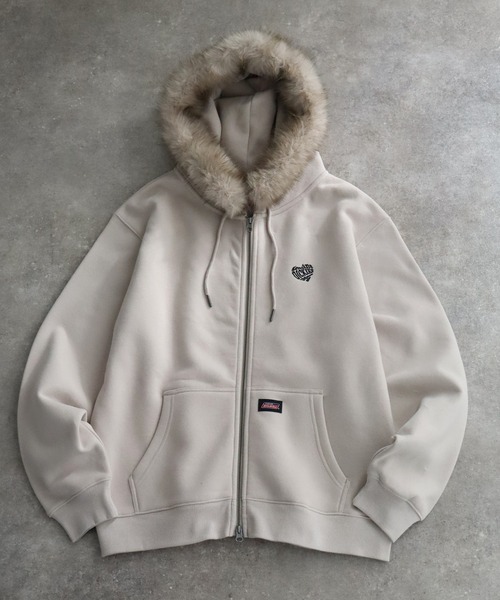 Dickies（ディッキーズ）の「【GENUINE DICKIES/ジェニュインディッキーズ】裏起毛 ファー付きダブルジップパーカー（パーカー・レディース・ベージュ/スミクロ/ブラック・M/L/XL）」の22枚目の写真