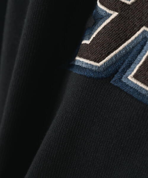 AVIREX(アヴィレックス)の「GRAPHIC L/S T-SHIRT "THE KINGS" / グラフィック ロングスリーブTシャツ ザキング / AVIREX / アヴィレックス(Tシャツ/カットソー・メンズ・ブラック/ホワイト・2XL/XL/M/L)」の7枚目の写真