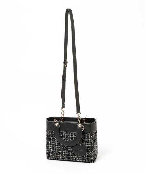 Andemiu（アンデミュウ）の「チャームつきツイードスクエアバッグ641604（トートバッグ・レディース・ブラック/アイボリー・FREE）」の11枚目の写真