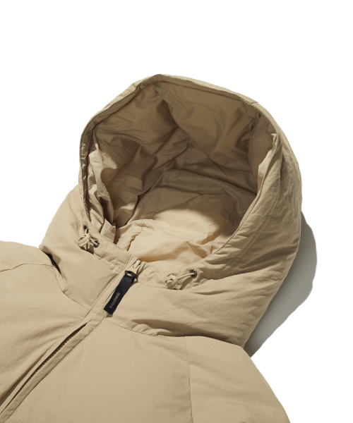 BROWNBREATH(ブラウンブレス)の「TAG PARKA - BEIGE(ダウンジャケット/コート・レディース・その他・L/M/XL)」の4枚目の写真