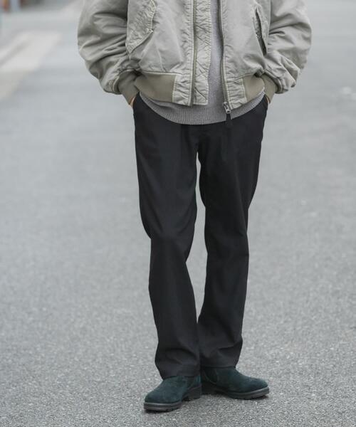 ITEMS URBANRESEARCH（アイテムズ アーバンリサーチ）の「Light & Heat ツイルテーパーパンツ（その他パンツ・メンズ・ブラック/ベージュ・LARGE/MEDIUM）」の4枚目の写真