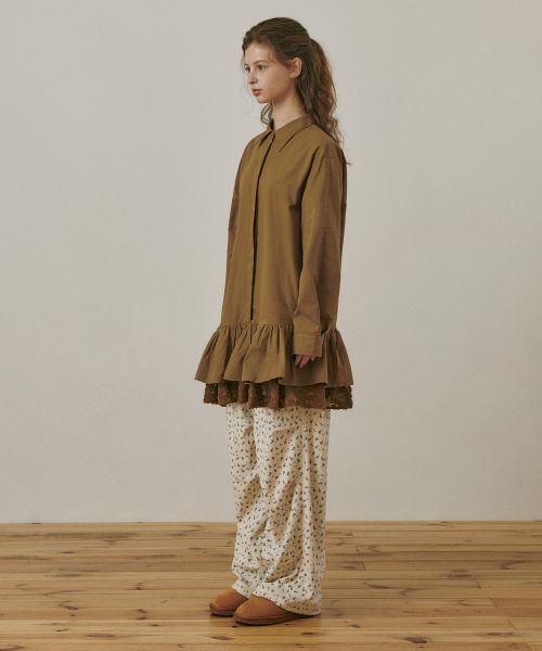 BELLOL（ベロエル）の「Ruffle layered shirt dress BROWN（ワンピース・レディース・その他・FREE）」の6枚目の写真