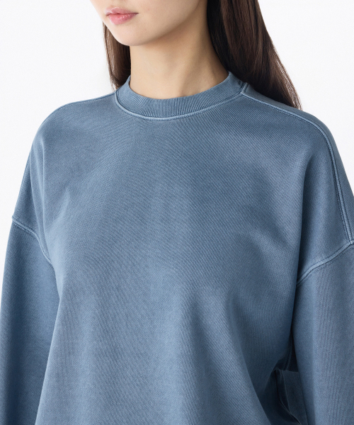 MUSINSA STANDARD WOMAN（ムシンサスタンダードウーマン）の「ウィメンズピグメントオーバーサイズスウェットシャツ[ブルーグレー]（スウェット・レディース・その他・SMALL/MEDIUM/LARGE/X-SMALL）」の3枚目の写真