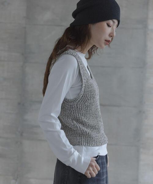 URBAN RESEARCH Sonny Label（アーバンリサーチサニーレーベル）の「メランジテープヤーンUネックニットベスト（ベスト・レディース・グレー系その他/ベージュ系その他・FREE）」の20枚目の写真