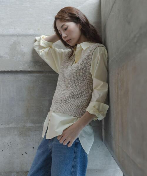 URBAN RESEARCH Sonny Label（アーバンリサーチサニーレーベル）の「メランジテープヤーンUネックニットベスト（ベスト・レディース・グレー系その他/ベージュ系その他・FREE）」の8枚目の写真
