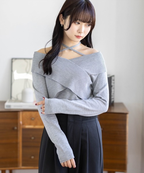 clear（クリア）の「2wayフロントクロスリブニットトップス[カジュアル 着回し抜群 大人]（ニット/セーター・レディース・グレー/イエロー/アイボリー/ブラック・F）」の3枚目の写真