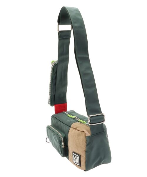 UN3D.（アンスリード）の「BLOCKING BODY BAG / ブロッキングボディーバッグ（ボディバッグ/ウエストポーチ・レディース・ブラック/その他1・FREE）」の6枚目の写真