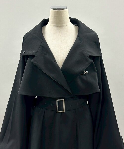 Mavie..7（メヴィセットゥ）の「【Mavie..7】【3サイズ展開】スタンドネックロングフレアコート（その他アウター・レディース・ブラック・SMALL/MEDIUM/X-SMALL）」の19枚目の写真