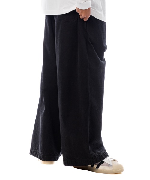 Sandinista(サンディニスタ)の「Light Denim Easy Baggy Pants - Overdyed / 薄手デニム後染めバギーパンツ(その他パンツ・メンズ・ブラック系その他・FREE)」の13枚目の写真