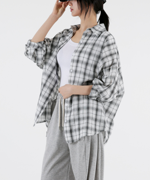 UMM（ウム）の「レディースオールデイオーバーサイズチェックロングシャツアイボリー（シャツ/ブラウス・レディース・アイボリー・F）」の7枚目の写真