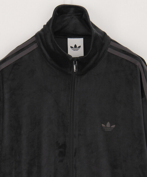 adidas(アディダス)の「adidas/アディダス FB TRACK TOP VELOUR(ブルゾン・メンズ・ネイビー/ブラック・MEDIUM/LARGE/X-LARGE)」の4枚目の写真