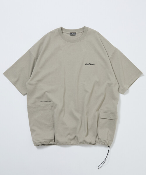 FREAK'S STORE(フリークスストア)の「限定展開 WILD THINGS×FREAK'S STORE ワイルドシングス 別注 ビッグシルエット サイドポケット クルーネック Tシャツ(Tシャツ/カットソー・メンズ・ホワイト/ブラック/アッシュグレー/グレイッシュベージュ/杢グレー・LARGE/MEDIUM/SMALL)」の14枚目の写真