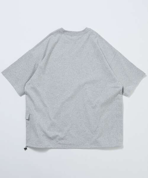 FREAK'S STORE(フリークスストア)の「限定展開 WILD THINGS×FREAK'S STORE ワイルドシングス 別注 ビッグシルエット サイドポケット クルーネック Tシャツ(Tシャツ/カットソー・メンズ・ホワイト/ブラック/アッシュグレー/グレイッシュベージュ/杢グレー・LARGE/MEDIUM/SMALL)」の22枚目の写真