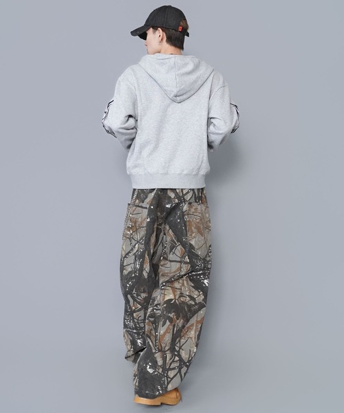 SPINNS（スピンズ）の「短丈ダブルジップパーカー/トライバル/刺繍/ショート丈（パーカー・メンズ・ピンク系その他/ウッドランド/ブラック系その他/杢グレー・ONESIZE）」の10枚目の写真